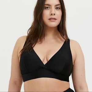 Torrid Size 6 Wireless Triangle Swim Swimsuit Bikini Top